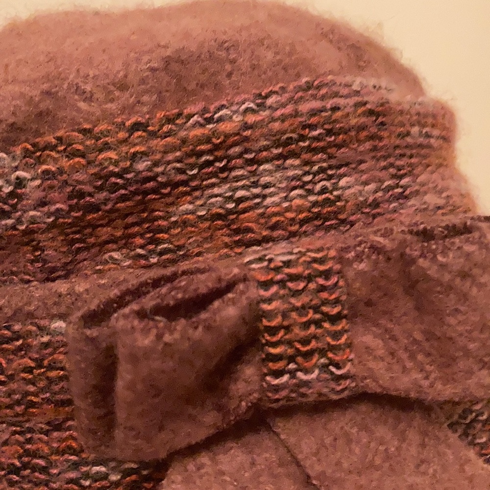 Winter hat - Picture 3 of 4